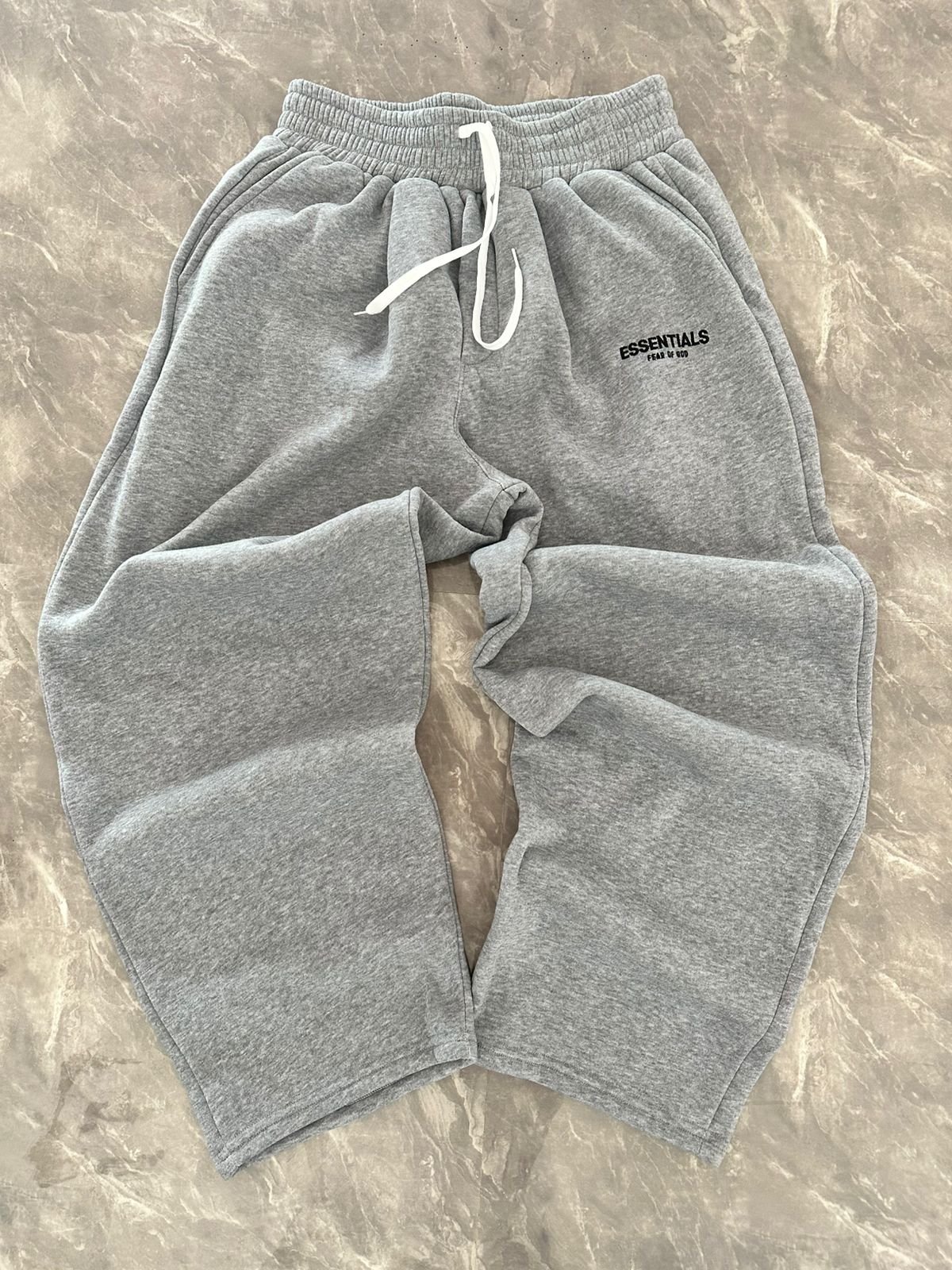 BAGGY ESSENTIALS BORDADO