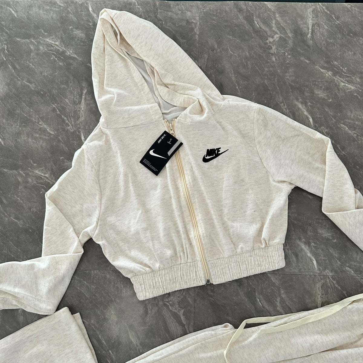 CONJUNTO NIKE BORDADO